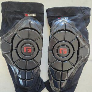 G-Form Pro-X Knee Guards BLACK RED size medium